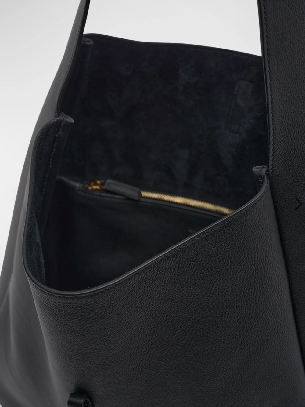 Yves Saint Laurent YSL Le 5 A 7 Supple Large Shoulder Hobo Bag in Black Leather - Picture 2 of 16